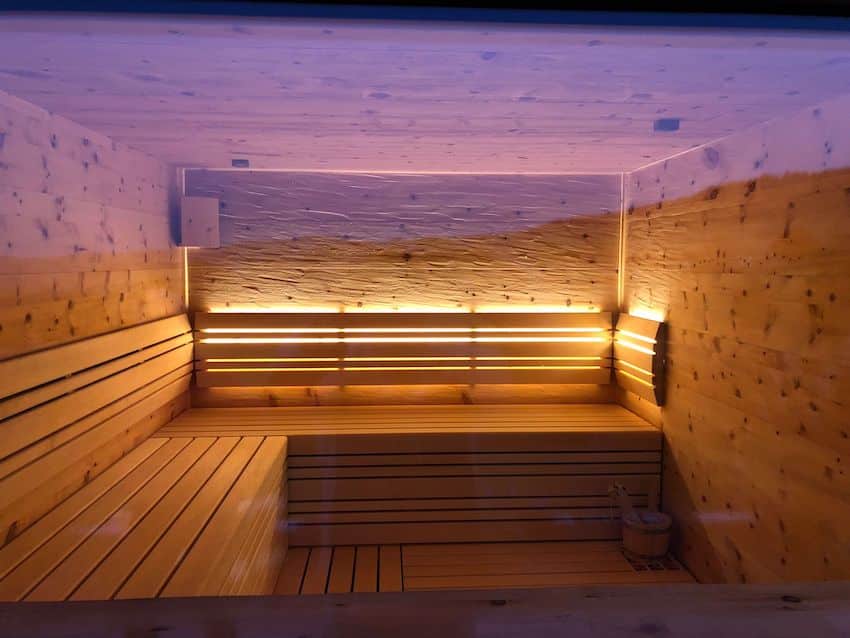 Sauna aus Zirbenholz